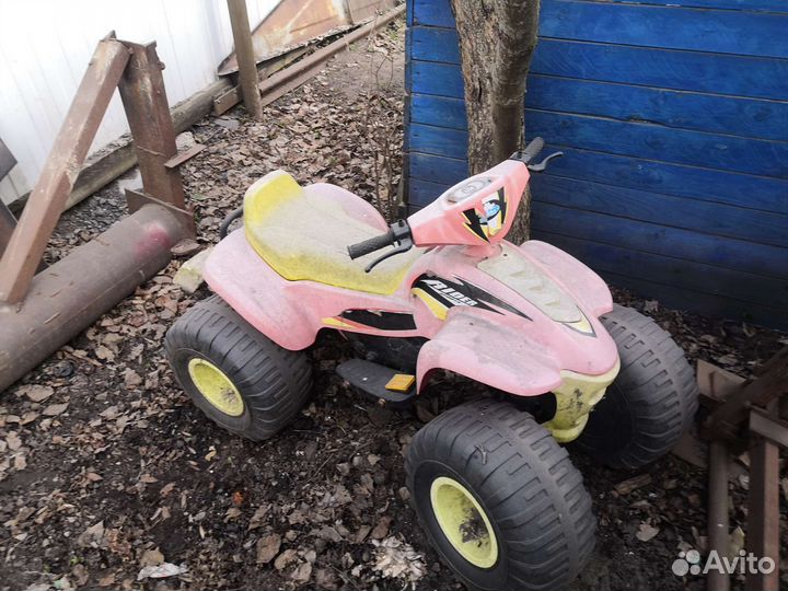 Детский квадроцикл на аккумуляторе