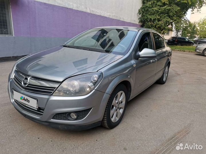 Opel Astra 1.8 AT, 2012, 290 000 км
