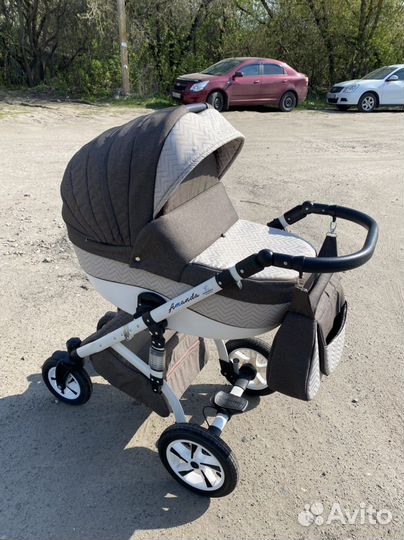 Детская коляска