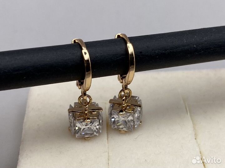 Серьги cartier