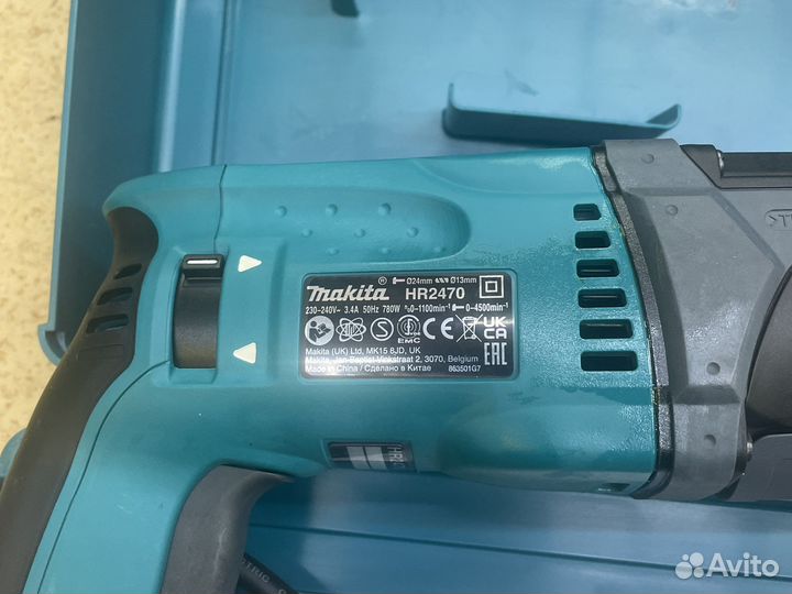 Перфоратор Makita HR2470