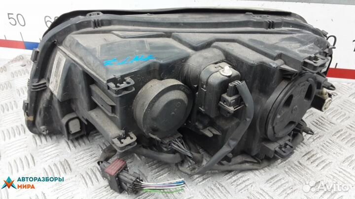 Фара правая Volvo XC90 2005