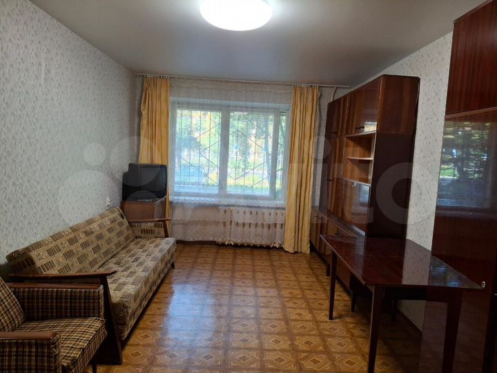 2-к. квартира, 42 м², 1/5 эт.