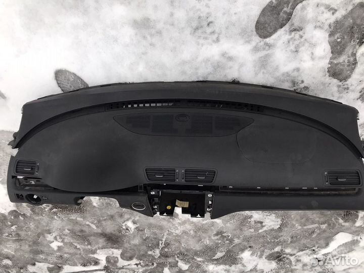 Торпедо Volkswagen Passat B6 2.0