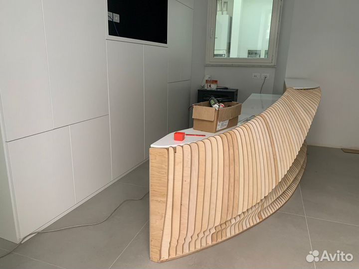 Стойка ресепшен