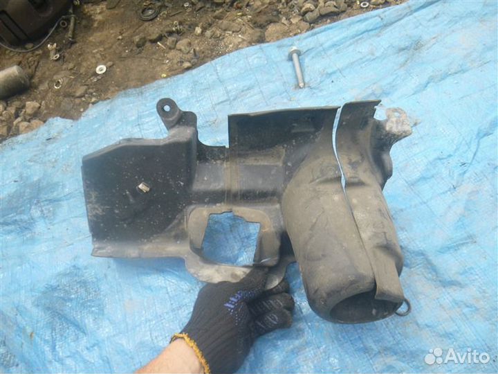 Пыльник рулевой рейки левый Bmw 535 E60 N52B30AF