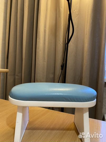 Подставка для рук маникюрная