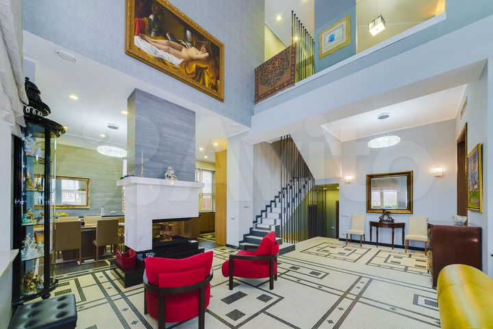 Дом 430 м² на участке 16 сот.