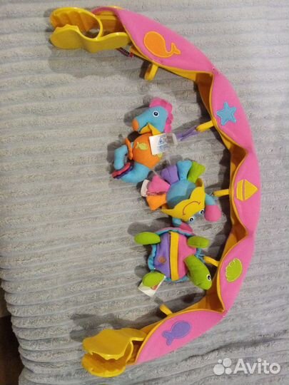 Игрушка над кроваткой