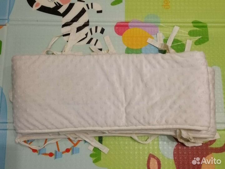 Сплошной бортик в кроватку 4 метра