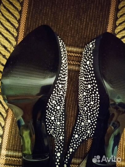 Босоножки женские 39 размер