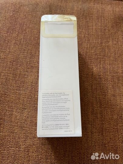 Оригинальные Apple socks, чехлы на iPod