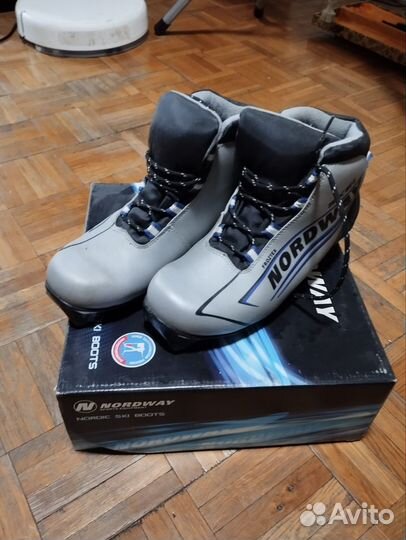 Лыжные ботинки 42 размер