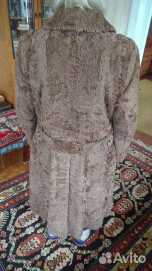 Шуба каракулевая 48 50