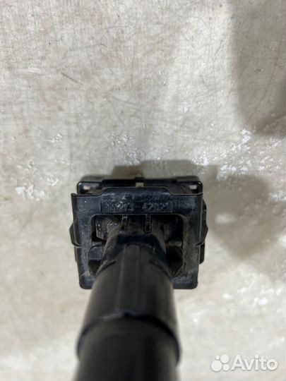 Форсунка омывателя фары передняя левая Toyota Rav4