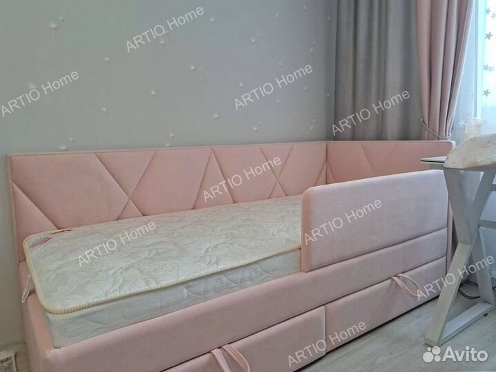 Детский диванчик