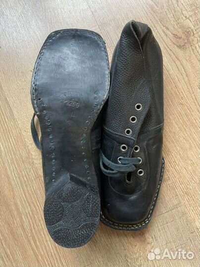 Ботинки лыжные новые СССР