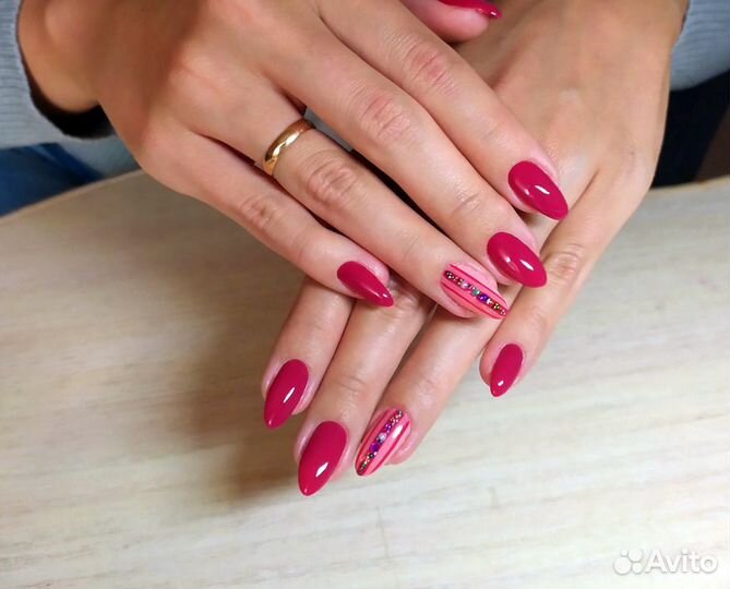 Маникюр, педикюр и наращивание