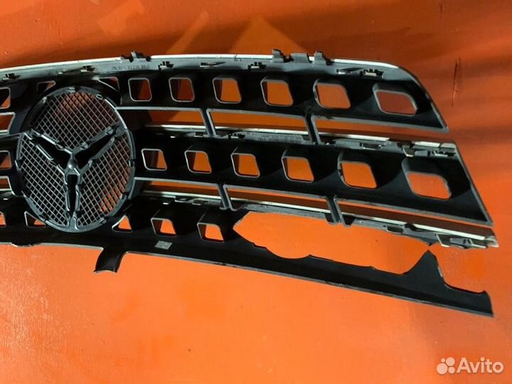 Решетка радиатора Mercedes Benz Ml 350 W164.186
