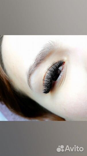 Наращивание ногтей и ресниц