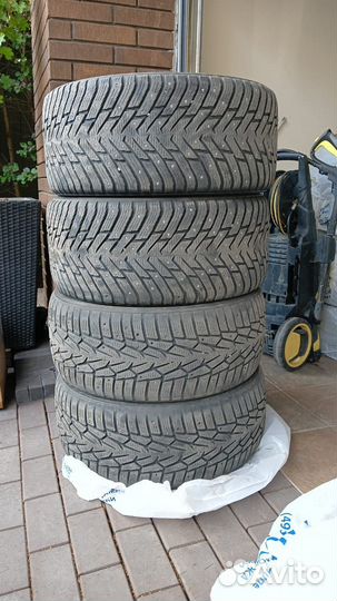 Nokian Tyres Hakkapeliitta 8 275/40 R19 и 245/45 R19 19