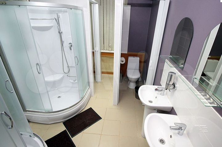 Комната 28 м² в 4-к., 2/2 эт.