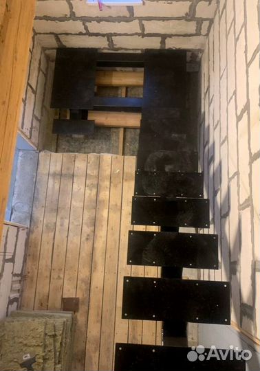 Лестница забежная под ключ