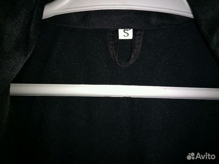 Костюм новый 42р-р