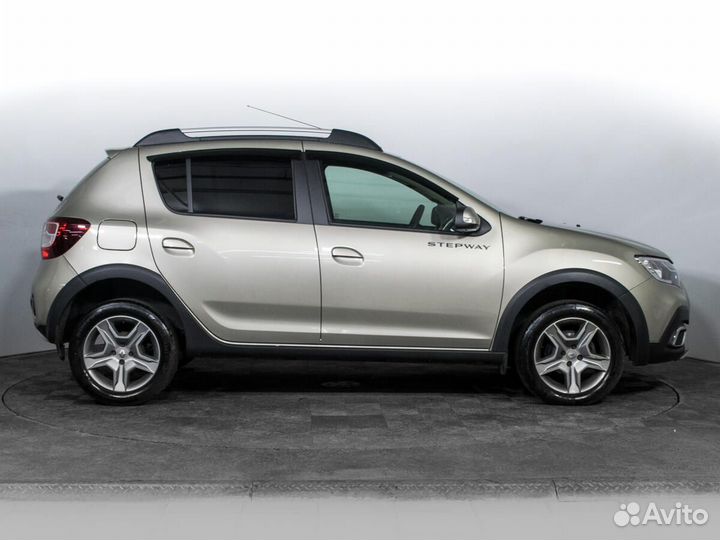 Renault Sandero Stepway 1.6 AT, 2021, 34 200 км