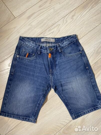 Шорты Gaudi