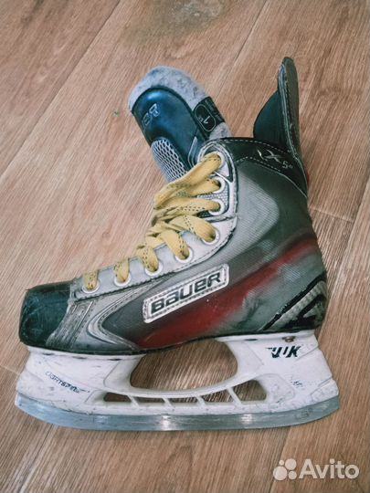 Продам коньки хоккейные