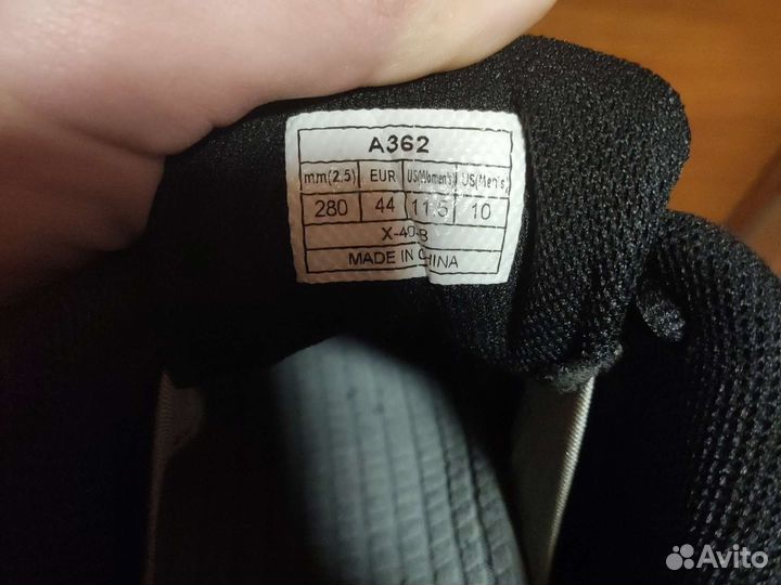 Кроссовки мужские 43 размера новые