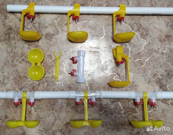 Ниппельная поилка для кур и перепелов