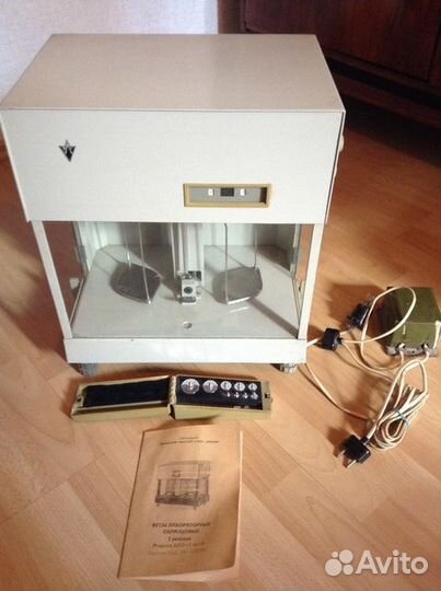 Весы лабораторные влр-200