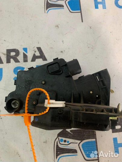 Замок двери передней правой Bmw 3 E46 M54B30 2003