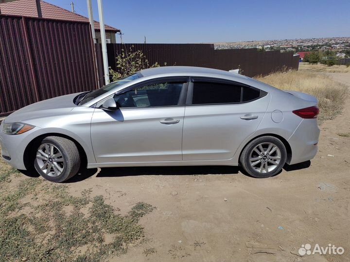 Hyundai Elantra 2.0 AT, 2016, 112 000 км