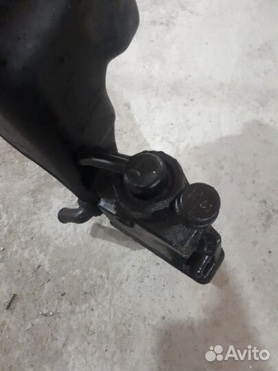 Бачок гидро подвески мерседес 215 CL500