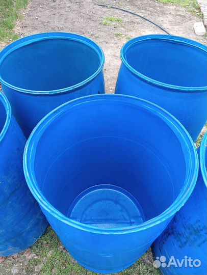Бочка пластиковая 227литров и 124 литра бу