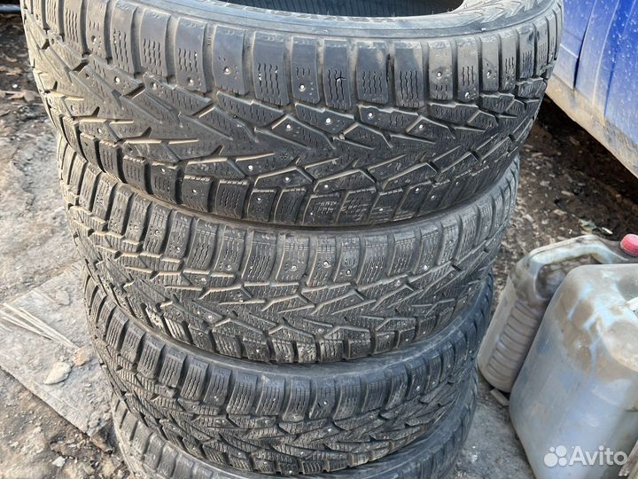 Nokian Tyres Hakkapeliitta 7 205/60 R16