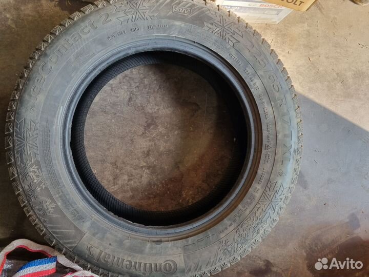 Continental IceContact 2 SUV 225/65 R17