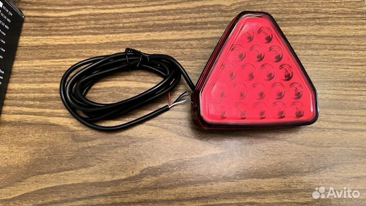 Тормозной дополнительный фонарь