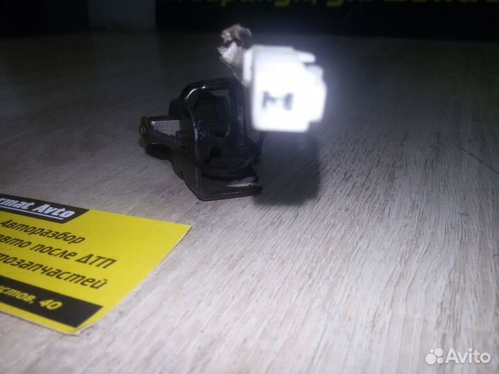 Ответная часть замка багажника для Hyundai Sonata