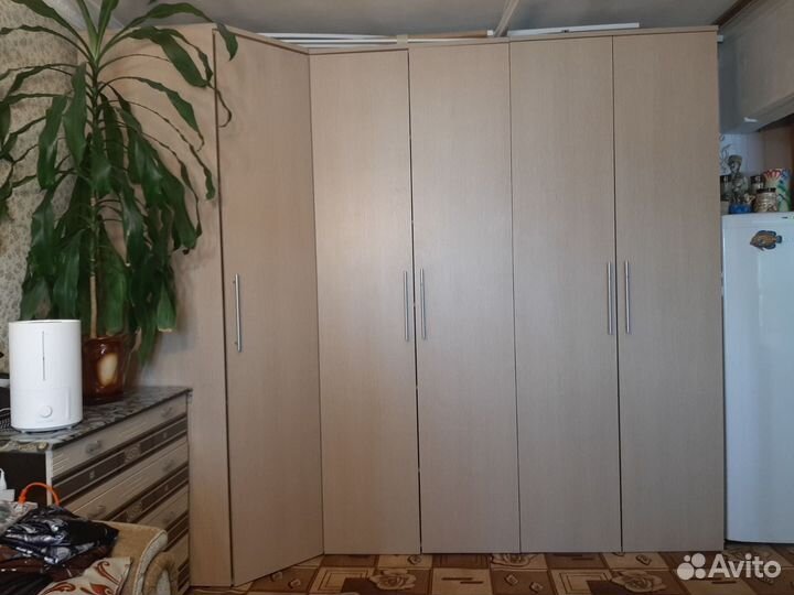 Шкафы для одежды, б/у
