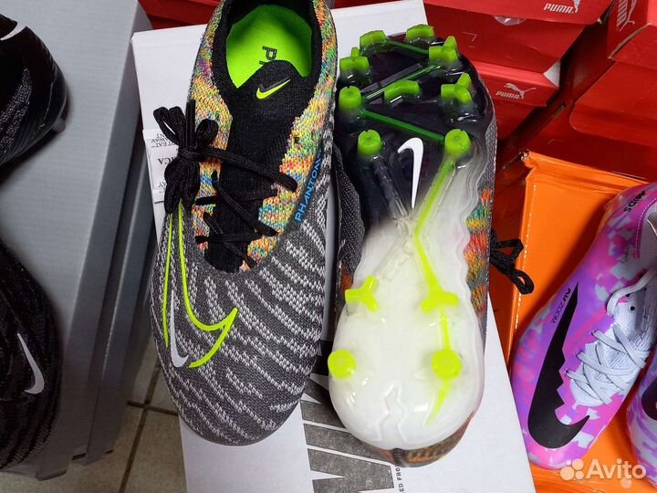 Футбольные бутсы nike phantom gx