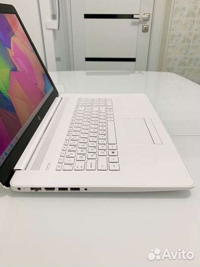 Шикарный HP 17.3HD 20.00GB+SSD512GB