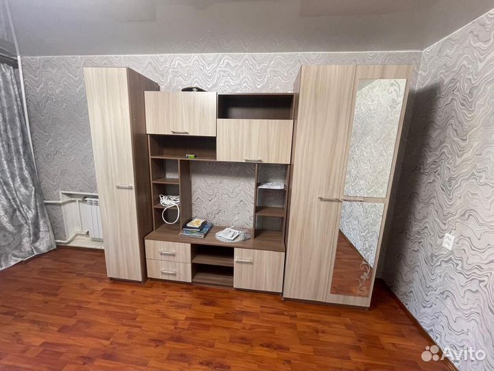 Стенка в гостиную