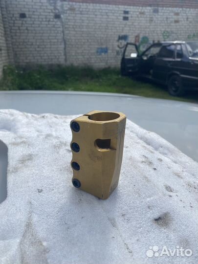 Зажим Proto Sentinel для трюкового самоката
