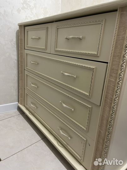 Шкаф в прихожую бу