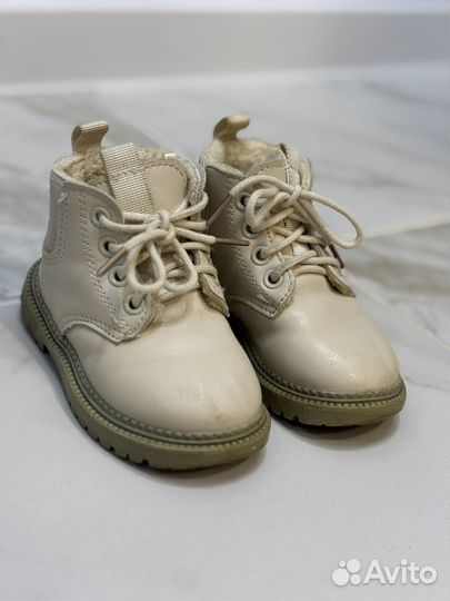 Ботинки демисезонные для девочки 23 размер