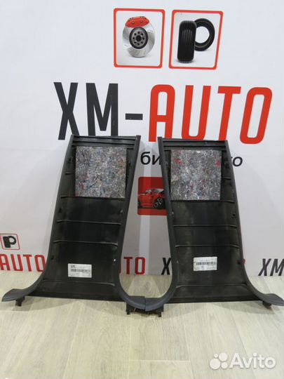 Обшивка средней стойки правая Audi A6 Allroad